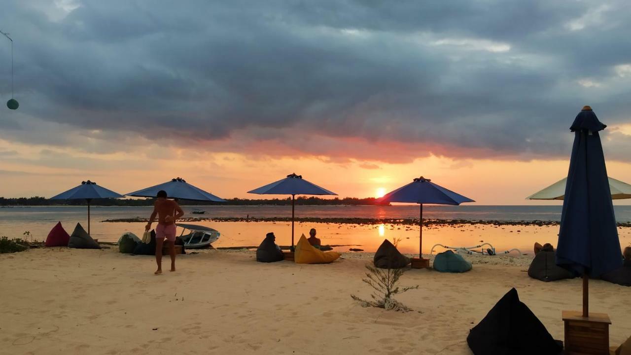 Sunset Hotel 2*