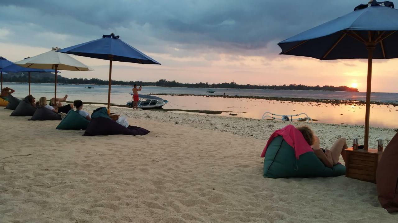 Sunset Gili Meno