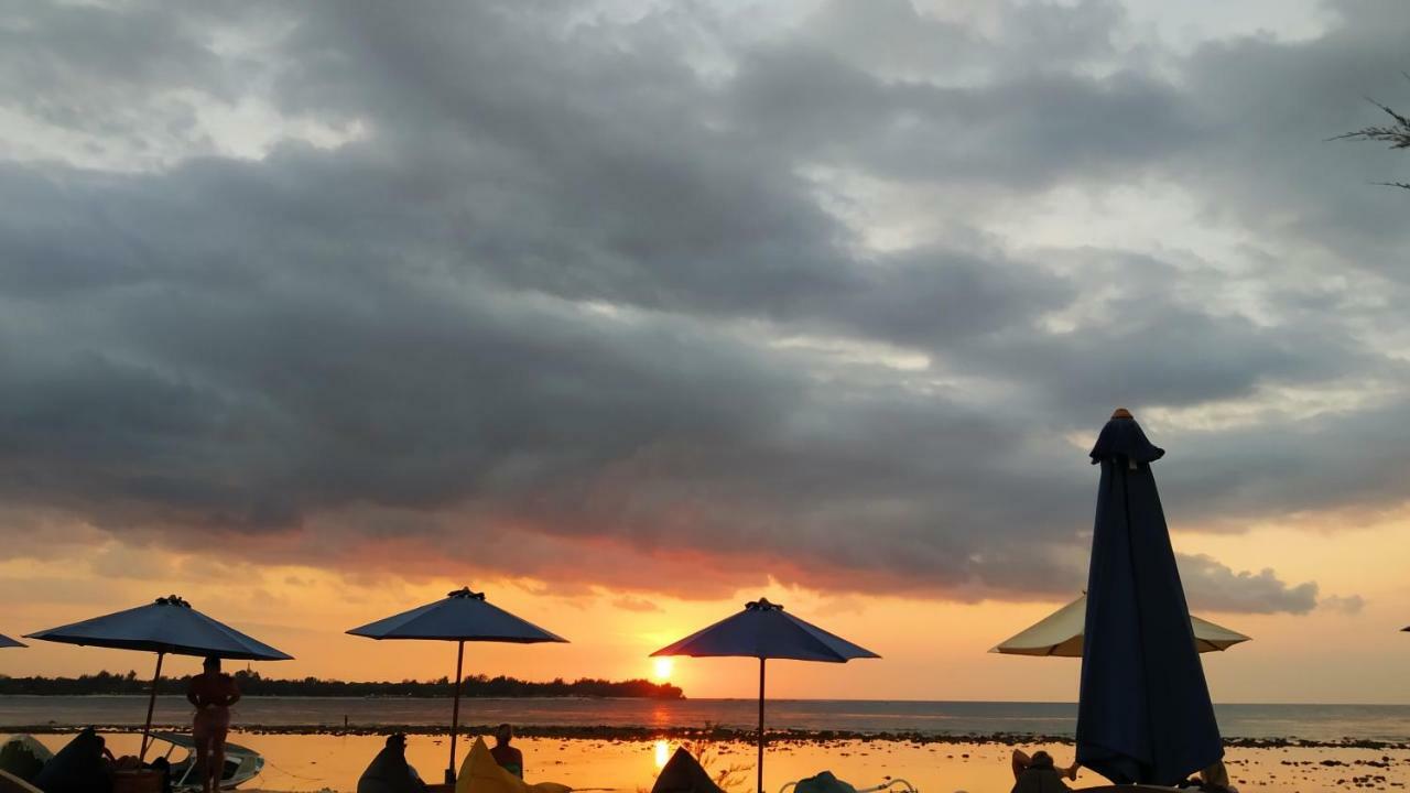 Sunset Hotel 2*